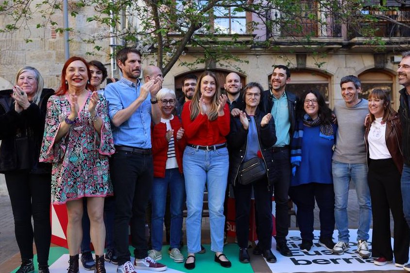 SUMAR hemos conseguido representación en el Parlamento @txonigorri  y seguiremos trabajando por representar a la izquierda federal vasquista y contamos con equipo plural y el empuje de @alba_garcia_m para tejer y crecer como espacio. Seguimos #EuskadiBerria