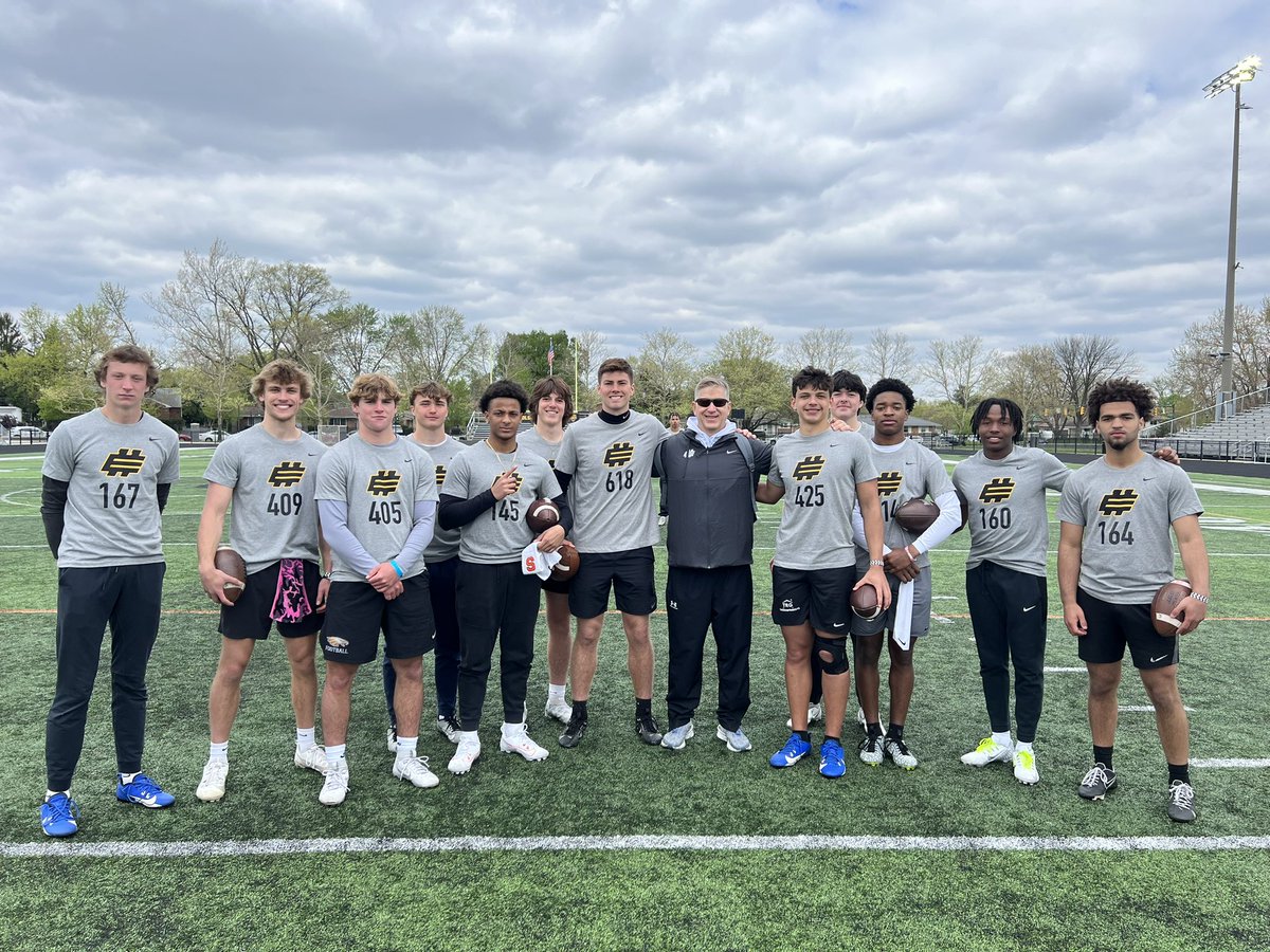 Great day for QBX at the Elite 11 regional in Columbus! @mason_heinch06 @tyrelllewis1_ @WaltMoses2025 @brennenward4 @PanteckCooper @BradyFord06 @KinneeGrant @Nolan_Good5 @nbernie26 @levi_davis13 @QB1_kayden @jarinmock @KylecoxQB1 @DonovanMoorhead #QBX🎯💪🌪