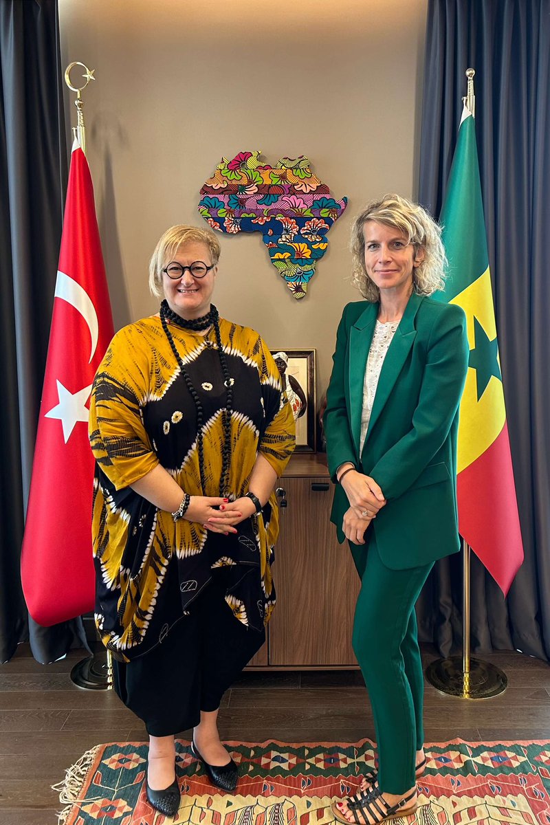 📌 L’Ambassadrice de 🇧🇪 S.E.Mme @BockHelene a rendu une visite de courtoisie à l'Ambassadrice S.M.Mme @NurSagman. 📌 Les projets des deux pays au Sénégal ainsi que d’éventuels projets étaient à l’ordre du jour.