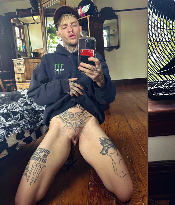 eat my surfer boy cunt ???? https://t.co/TIeXSGGvBX