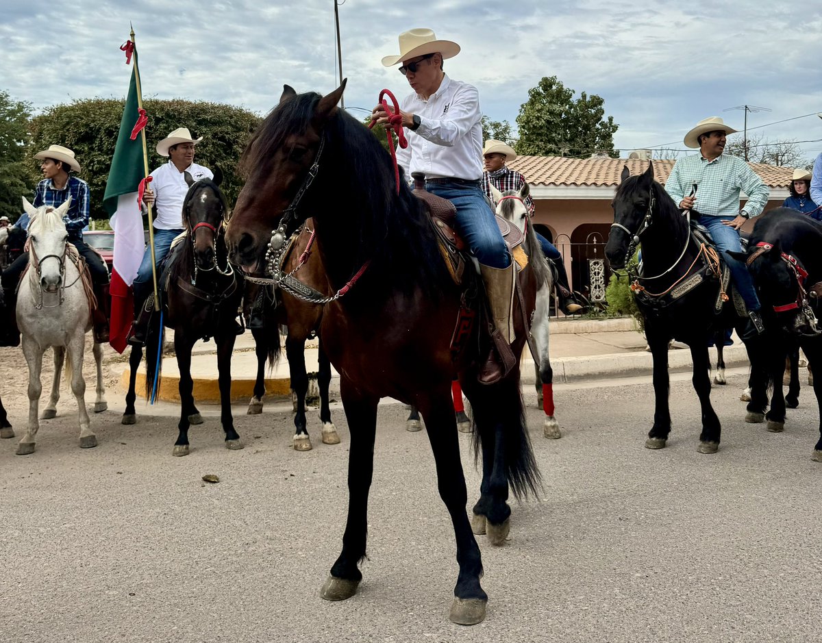 letomatoes's tweet photo. #7ma #Cabalgata 2024 #CruzRojaGuasave #caballos #horses https://t.co/nT7XI1sEgI