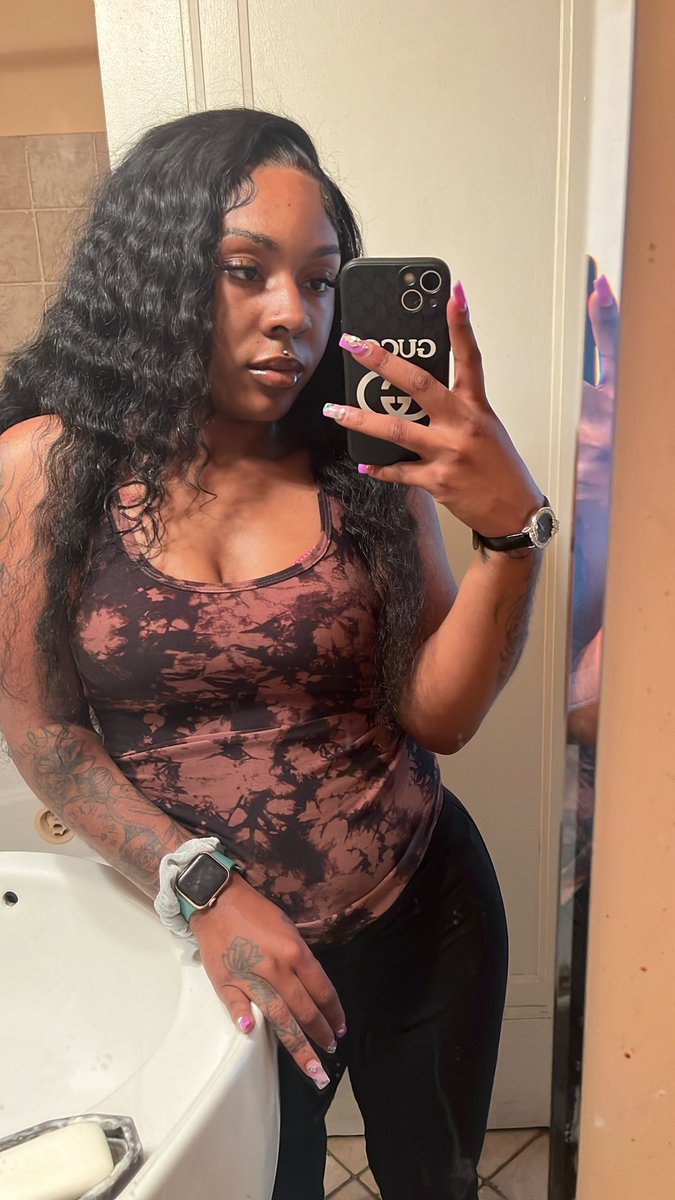 NonchalantKay__'s tweet photo. 🥴hey yall https://t.co/HCFwcsO248