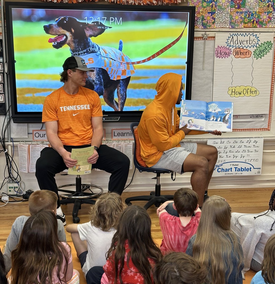 KT also had some of the best defensive plays to back up the mound at important times in this #SEC rubber match. *oh yeah, and he joined his #Vols teammate in giving his free time to Knoxville area classrooms this week*