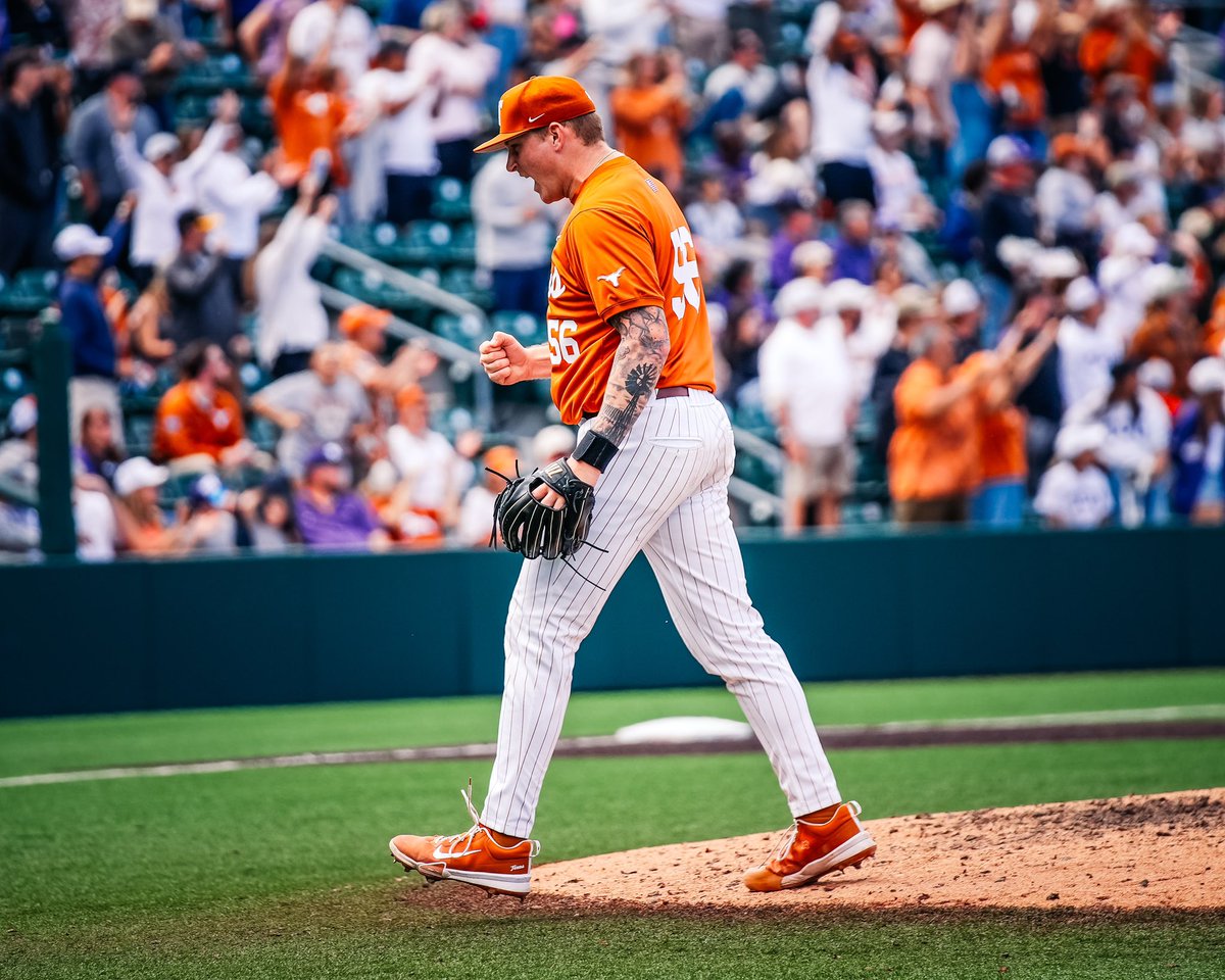 BALLGAME AND THE SERIES! @CaseyBorba’s two-run double holds up as @boehm_gage slams the door on a 2-1 win over TCU! #HookEm