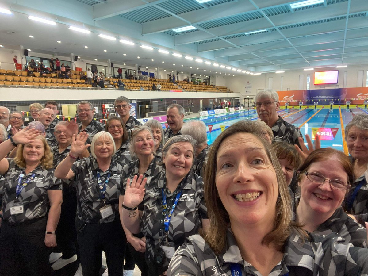 lford_louise's tweet photo. Who knew that @BenJ_swimmer joining @HoylakeASC &amp; starting swimming would lead to this amazing #volunteering journey @Sw_EngVolunteer @Aquatics_GB @SwimWales #swimming #swimfamily #teamwork #technicalofficial https://t.co/zgfoZhrJb9