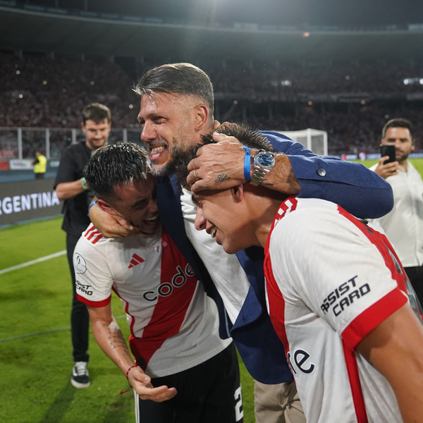 Ahora más que núnca. El deporte da estos golpes, pero hay que estar listo para saber levantarse. 

El deporte brinda estas situaciones, aunque muchos no lo entiendan hay mucho que ver con la vida. No siempre se puede ganar.