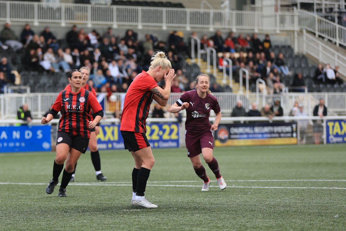 Molly Hill tweet media