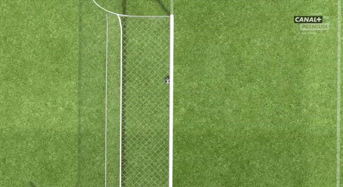En Canal Plus Premium han sacado la imagen. 
❌ No gol.