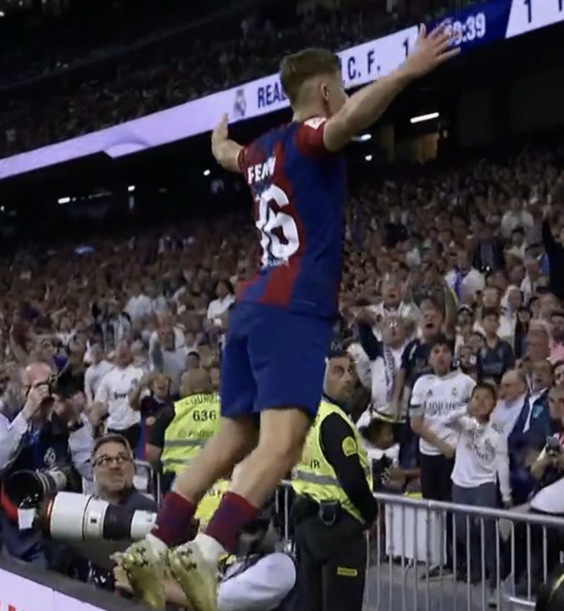MoussBileh's tweet photo. If Fermin LOSER hadn't celebrated like that, Barca could have won 😂 #HalaMadrid #Madrid #Barcelona https://t.co/1XGUOTascK