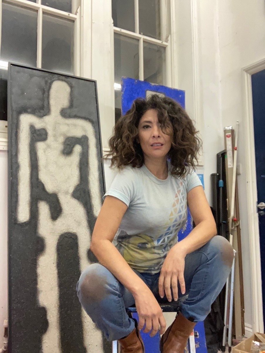 Discover the captivating journey of Tasleem Mulhall, a British-Yemeni artist using her artwork to challenge societal norms and advocate for freedom. Read her inspiring interview on Passion For Freedom blog! #ArtForChange #PassionForFreedom