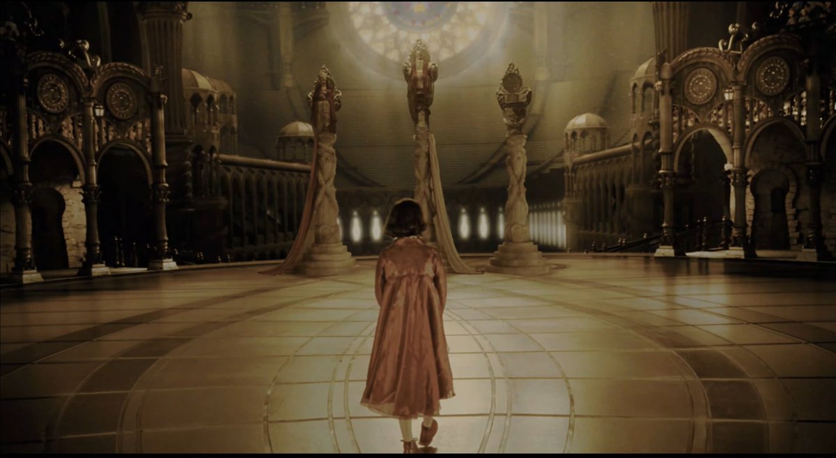 Pan's Labyrinth- El laberinto del fauno (2006).

Director 🎬: Guillermo del Toro.
DOP 📸: Guillermo Navarro.

#PansLabyrinth
#Ellaberintodelfauno 
#GuillermodelToro
#CineMomentsHQ