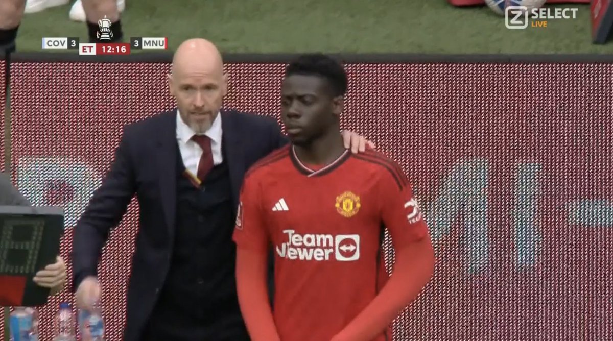 Omari Forson comes on for Manchester United! #COVMUN #FACup