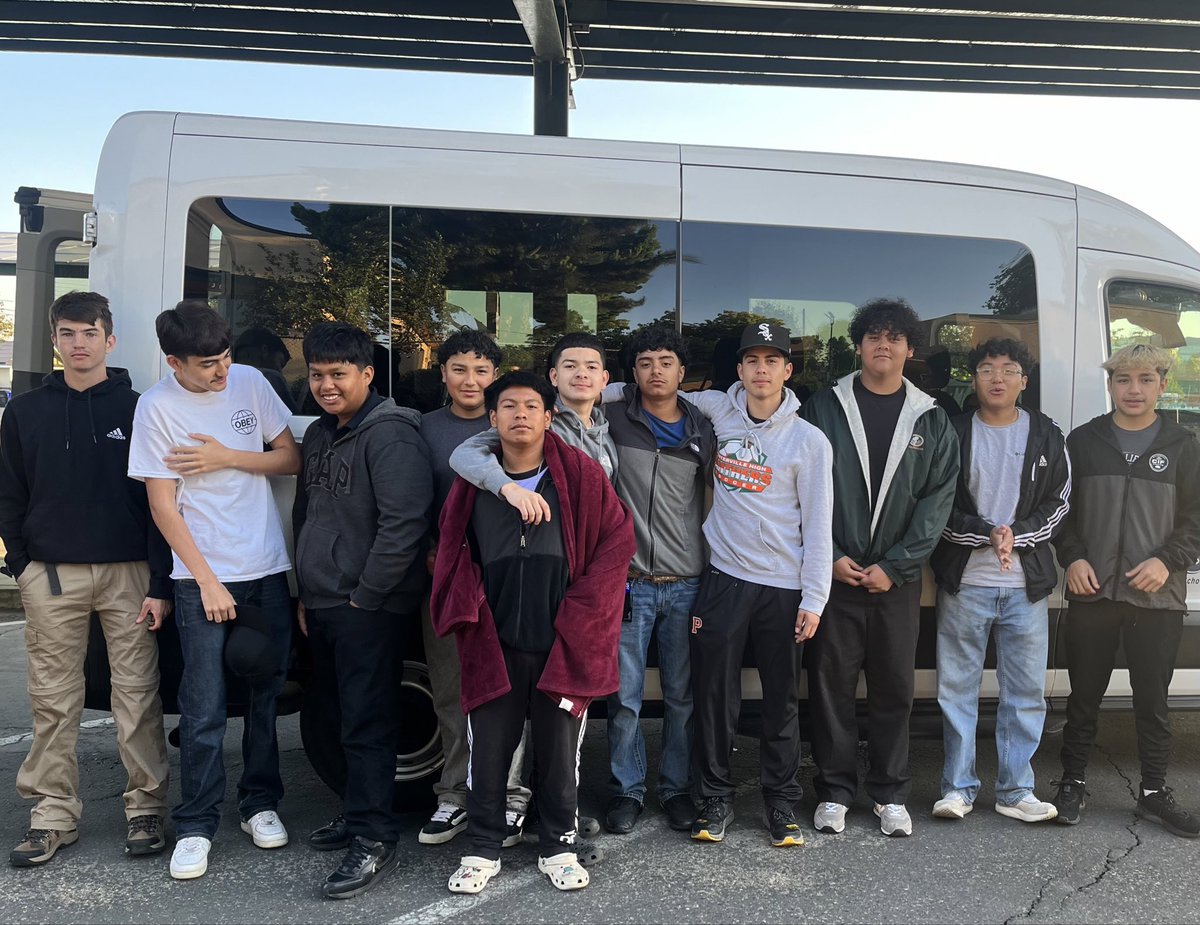 Meet up was at 7am and all 11 AERO students were there at 6:45. I think they’re excited for their @YosemiteNPS @NatureBridge WildLink week!!! I know I am 💜💚🧡 @PathwaysPUSD