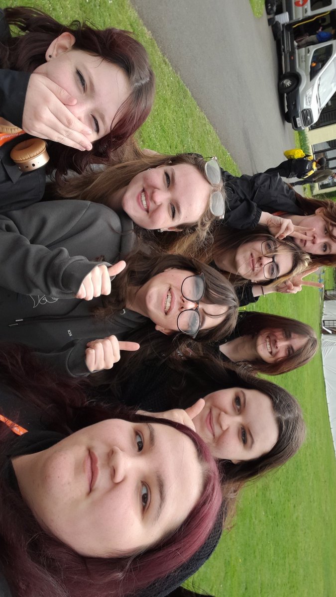 Bethany10969859's tweet photo. WOW! What an amazing time I had at yofo resi. I've made lots of new friends who have made me feel so welcome and overall I just had a brilliant time!! #YOFOspark @RochdaleYouthie @YouthFocusNW https://t.co/oCB1xuTCPO