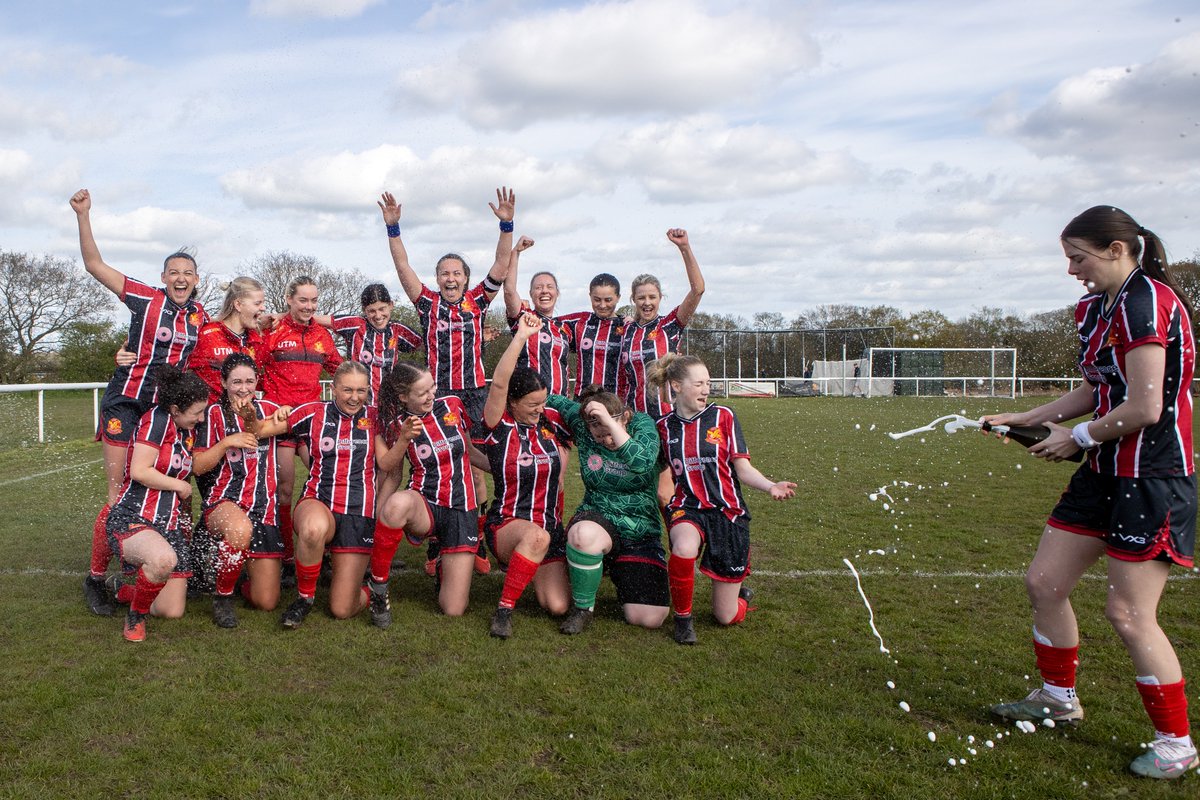 JohnHealdPhotog's tweet photo. Congratulations to Mods ladies.
Pics from today's 3-0 win @LeedsModsWomen over @SilsdenLadies to secure the Prem. Championship title in the @WRCWFL (W. Riding Cty Women's Football Lge). Brilliant season by the players and the staff. 3 league games, 1 cup semi & 1 cup final to go https://t.co/hSB1mpcZuM