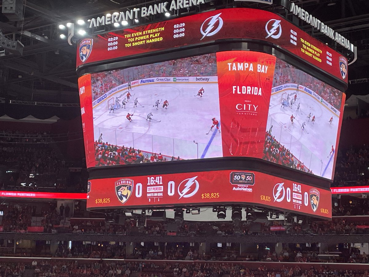 Battle for Florida in ⁦@StanleyCup⁩ playoffs. ⁦@FL__Panthers⁩ with home ice advantage against ⁦@TBLightning⁩. Let’s go #CATS