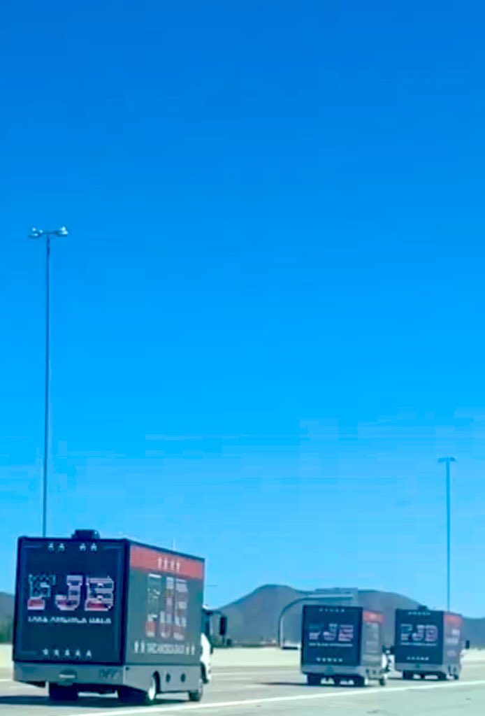 Hmmmm💬
Who are these guys? 
🇺🇸