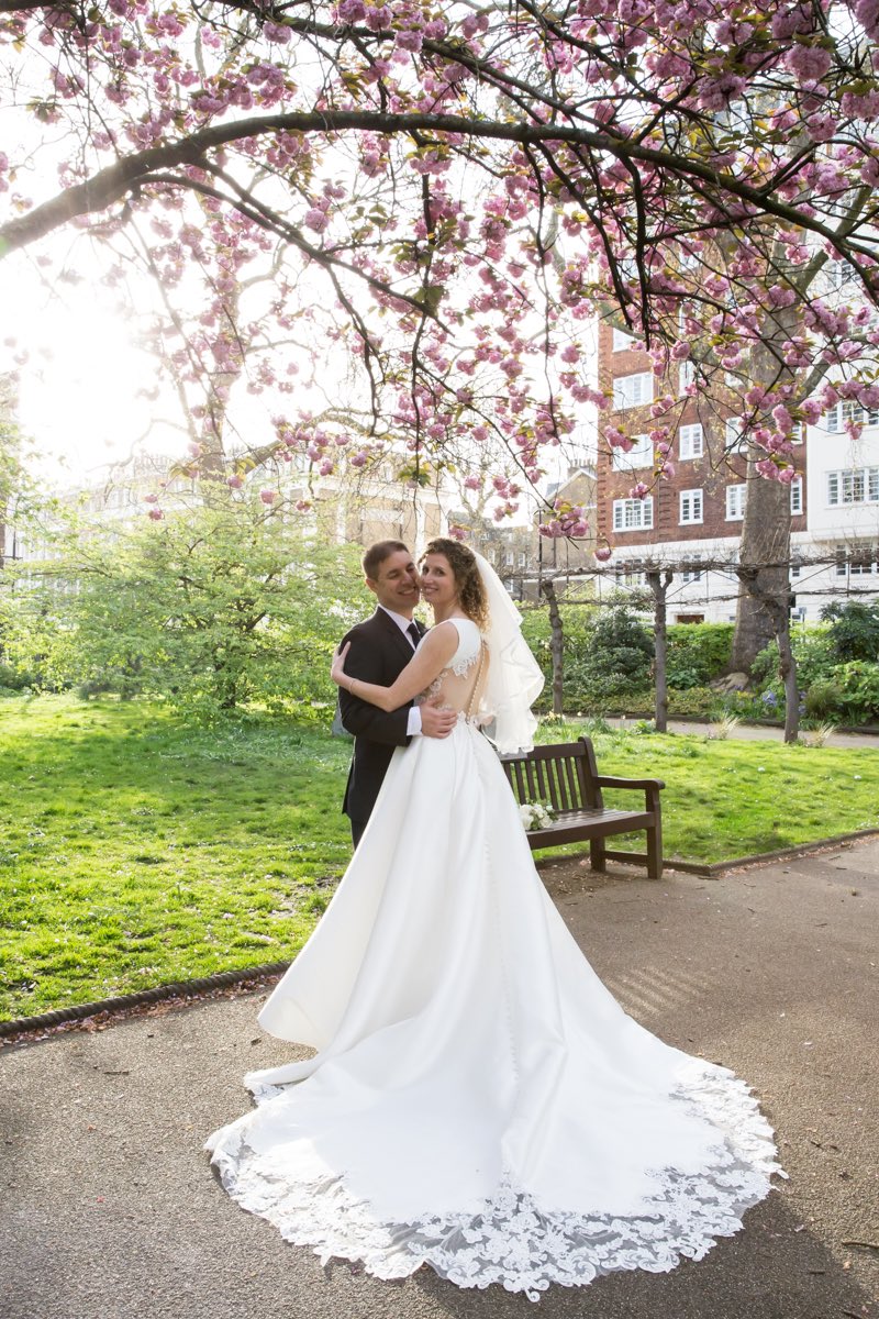 A sneak peek from Symmie & Nick’s beautiful spring wedding
❤️
#springwedding #springbride #blossomlovers