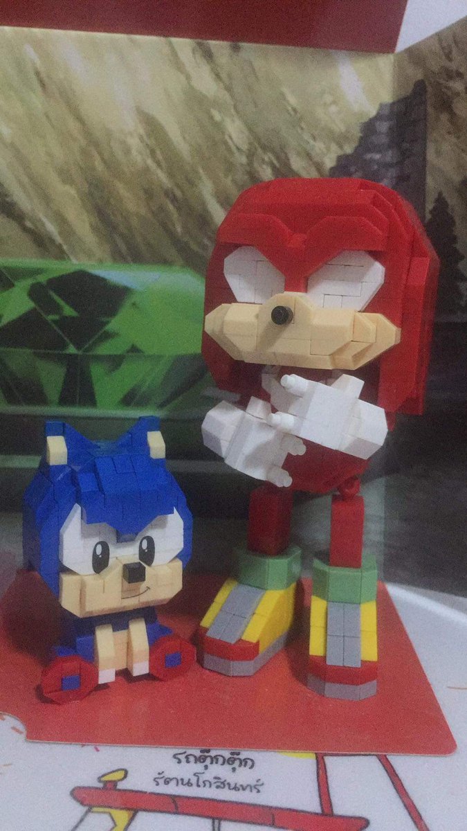 His big strong beautiful wife and his smol goofy ahh husband #sonknux #knuxonic #Knuckles #Sonic