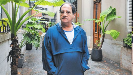 Julio Chávez: “¿Se puede hacer cualquier cosa con la vida de otro?” - Leer:  lafolkargentina.com.ar/nota/15626/