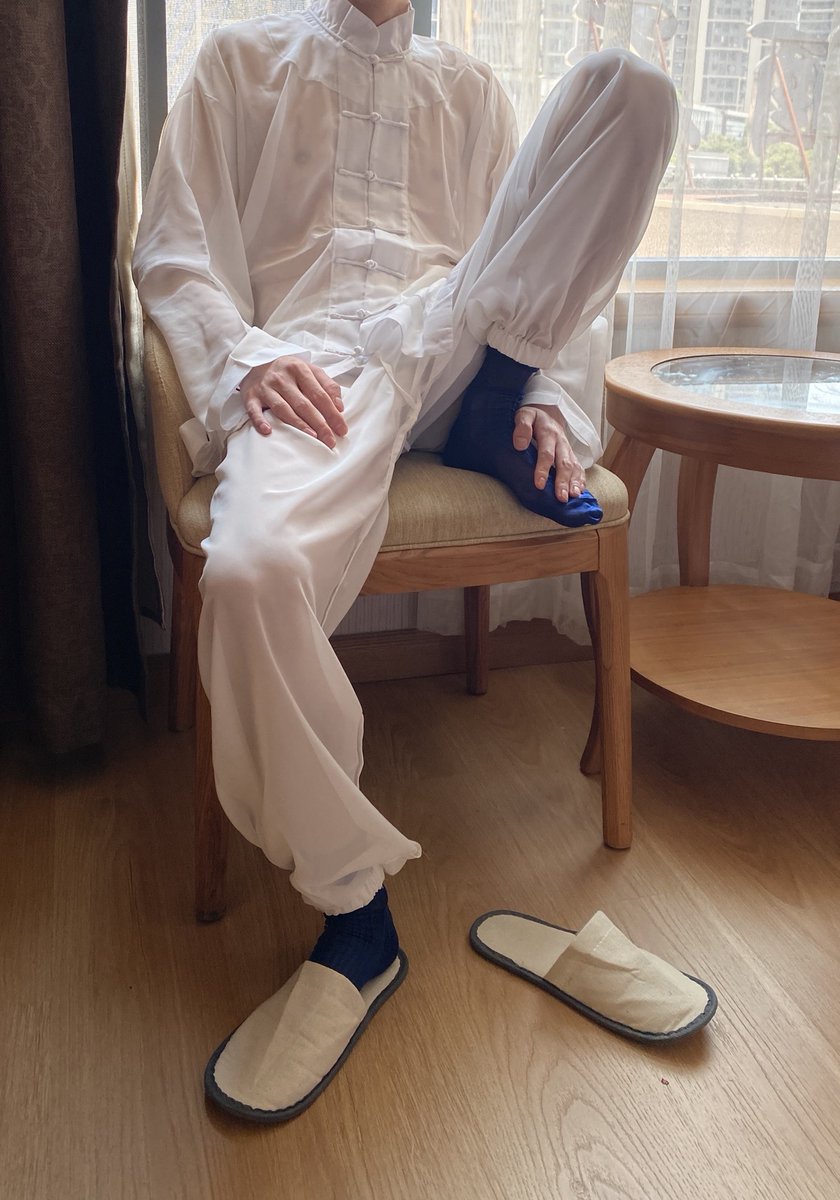 Menatsocks tweet media