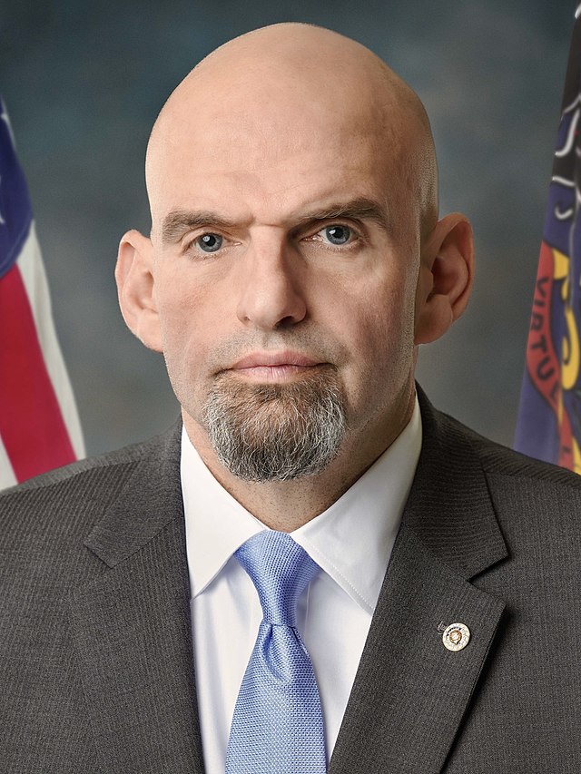 #SundayHerb: Senator John Fetterman calls for legalizing marijuana in Pennsylvania, highlighting the economic and safety benefits of regulated markets. He urges federal action for consistent policies. Read more: wp.me/pflf86-AG #PotCultureMagazine #StonerFam