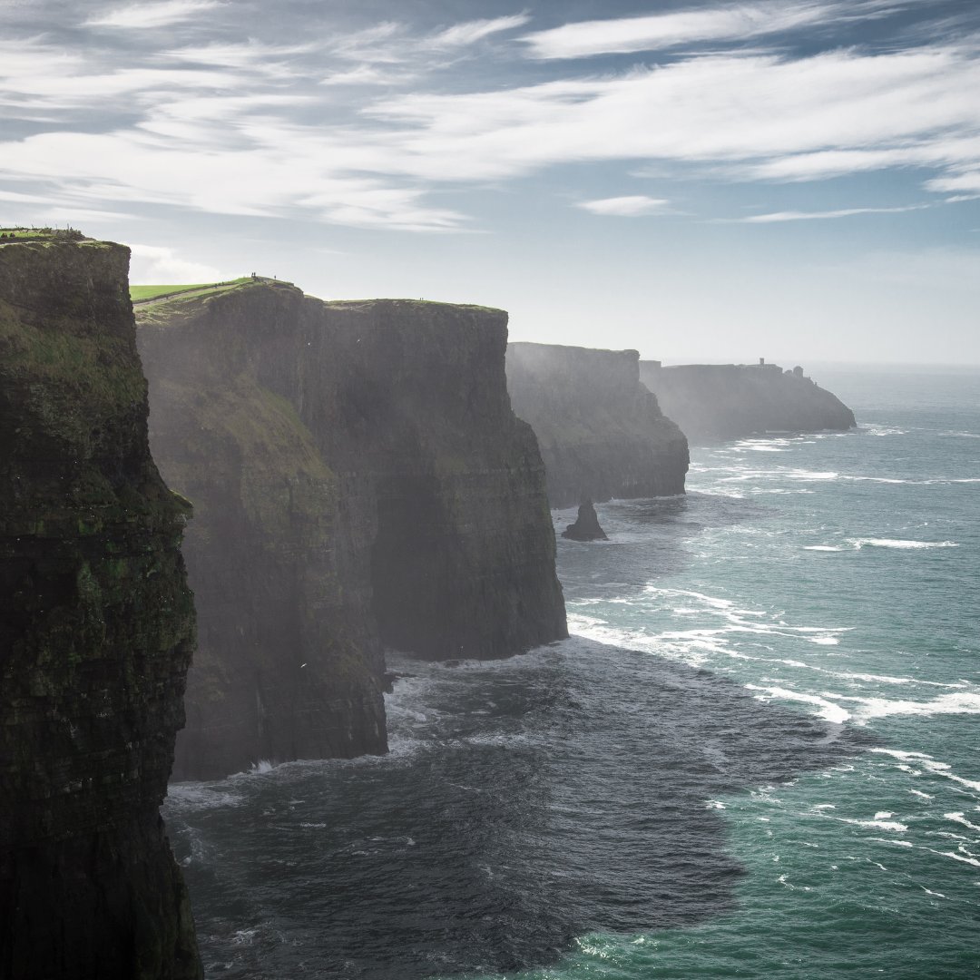 Timeless beauty: Cliffs of Moher, where history meets natural wonder. 🏰🌿

📍Cliffs of Moher, Co Clare

Courtesy of theacer

#wildatlanticway #ireland #wildrovertours   #cliffsofmoher #wildroverdaytours