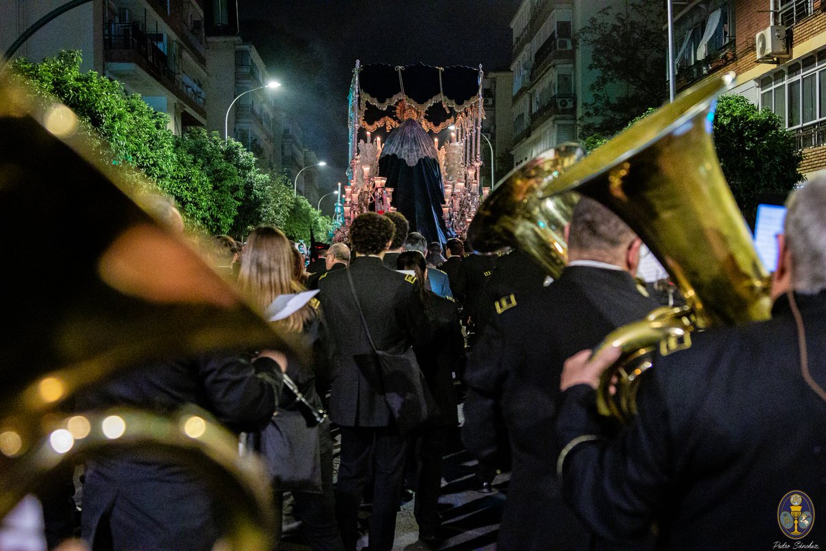 A @AgrupacionVR y @BandadelRosario, por deleitarnos con sus sones y convertir en inolvidable el Sábado de Pasión, con estampas únicas que ya quedan grabadas en el recuerdo.