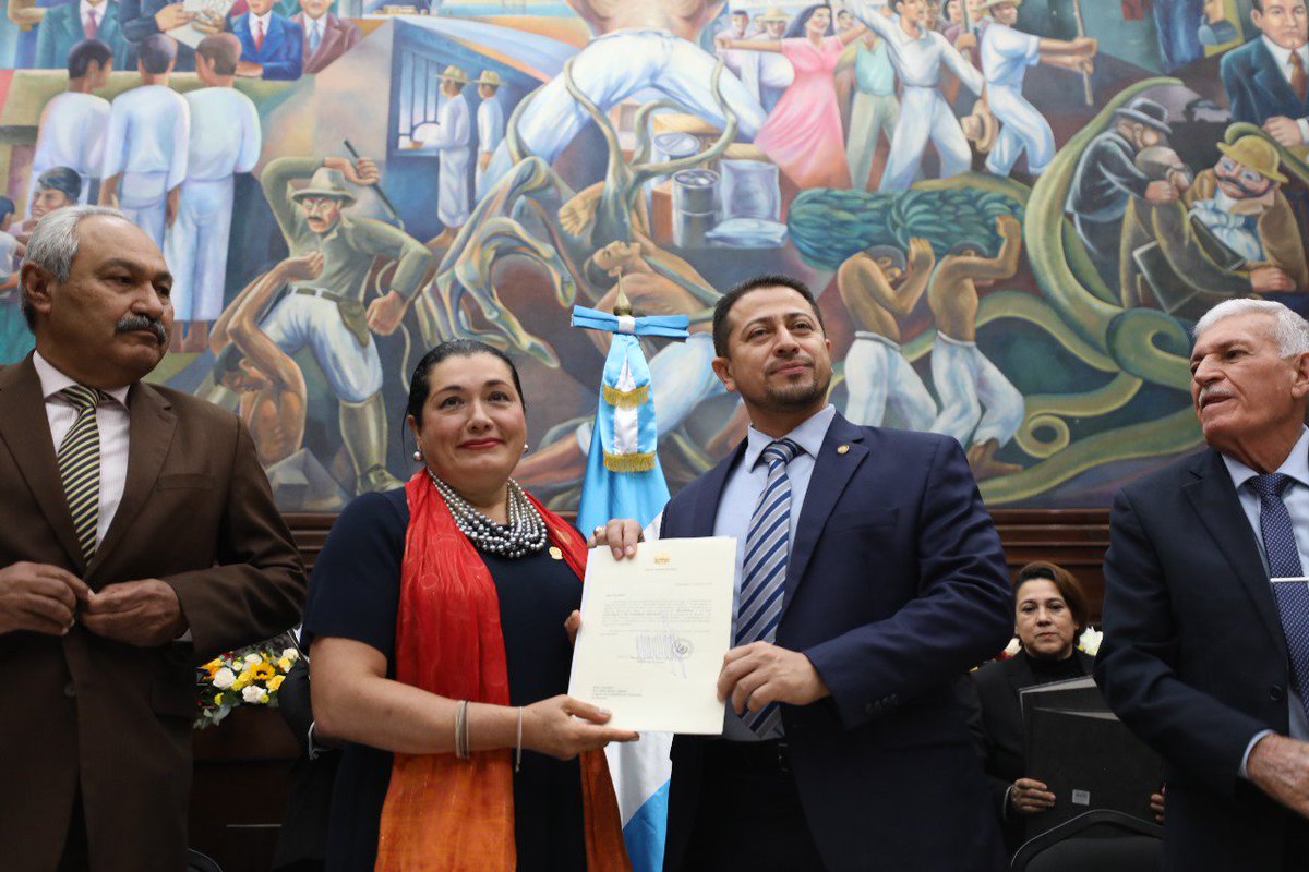 CongresoGuate's tweet image. #PorSiNoloViste

En esta nota te compartimos aspectos clave de la entrega de la iniciativa que propone reformas a la Ley Electoral y de Partidos Políticos.

congreso.gob.gt/noticias_congr…

📙#LEPP
🔎#TransparenciaLegislativa