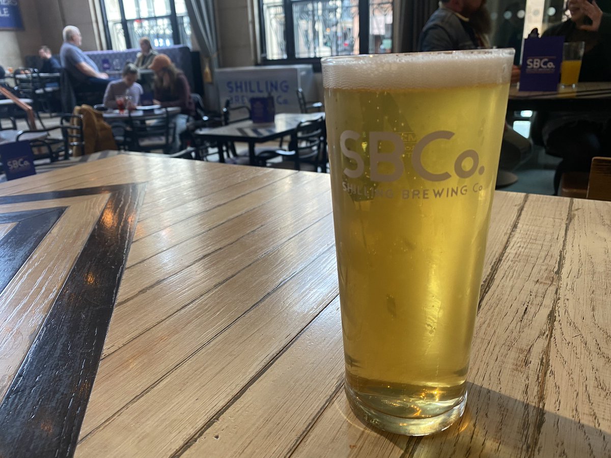 Dan43004's tweet photo. Well this week is the final #sundaycommute to Glasgow 🏴󠁧󠁢󠁳󠁣󠁴󠁿 another long trek round via the East Coast and Edinburgh. So time for a well earned beer! https://t.co/YysjEjo5nh