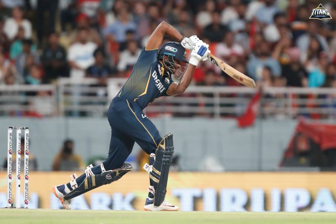 B Sai Sudharsan departs after scoring 31 runs. 📹 Credits: Twitter/gujarat_titans