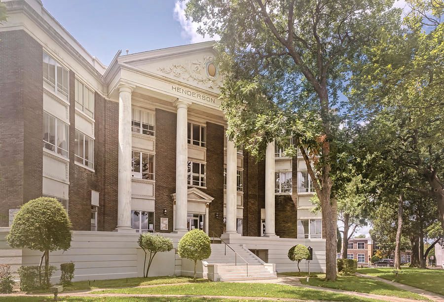 joancarroll's tweet photo. Henderson County Courthouse Athens TX! https://t.co/P66IA9ADhh #henderson #county #countycourthouse #courthouse #athens #texas #tx #athenstx @joancarroll https://t.co/Nbf9WROo6s