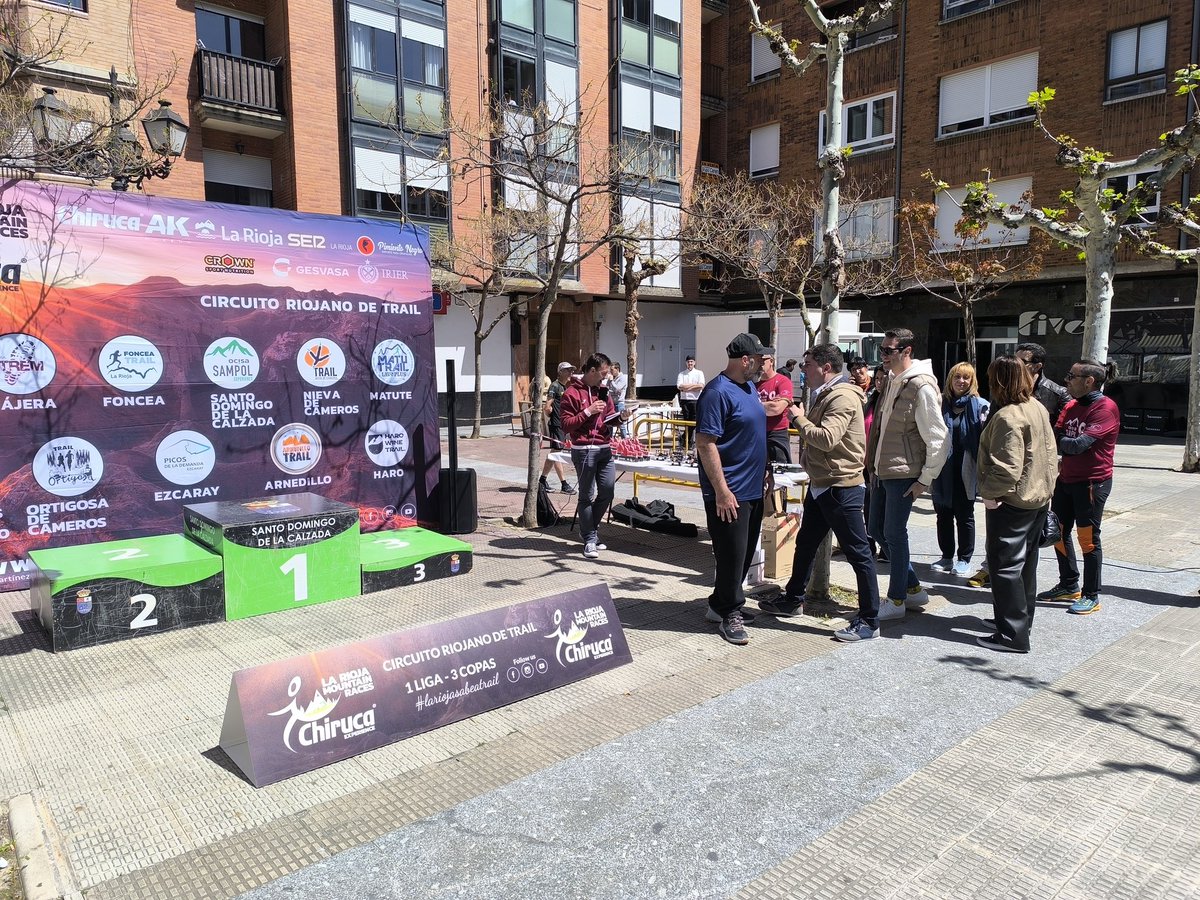 OrtigosaTrail's tweet photo. Hoy estuvimos corriendo desde Santurde de Rioja hasta Santo Domingo de la Calzada. En la Ocisa Sampol Experience.
@Chiruca 
@RadioRioja 
@crownsportnutri 
@VianaTrekking 
@AkMuseum 
@RTVELaRioja https://t.co/K8zgGwRCa5