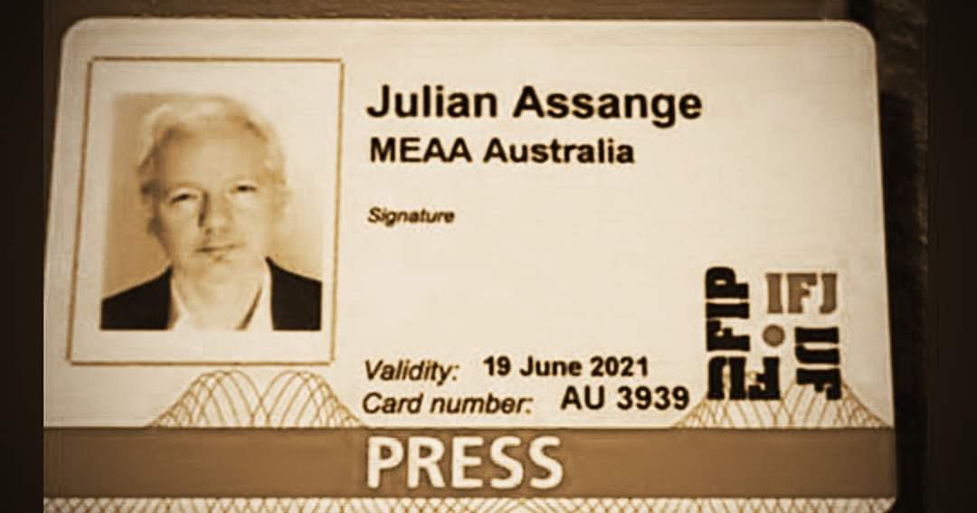 #FreeJulianAssange