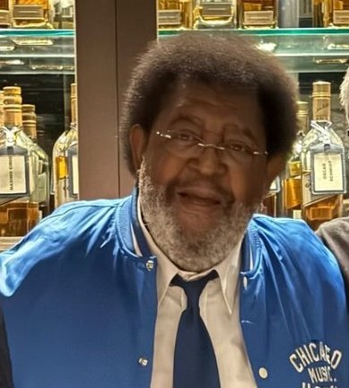 ramialcorte's tweet image. Masacre sin precedentes en el distrito de Harlem, procediendo un infernal pollo frito con coleslaw a solo 6.80 miserables dólares falsificados por el gobierno norteamericano, dedicado al conchudo de Ronald Reagan que nos inundó de crack en los 80 y no lo puede creer.