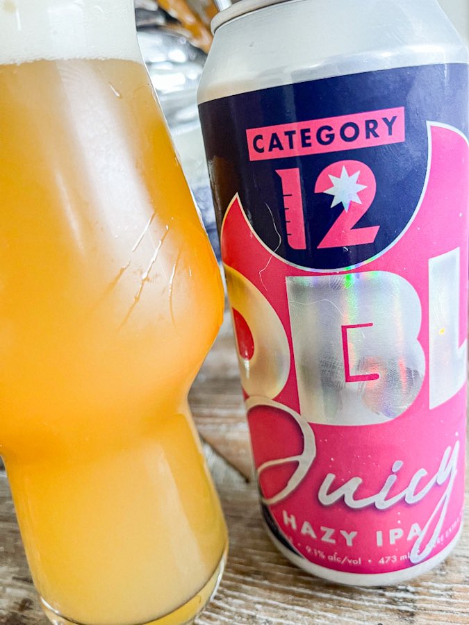 Double the goodness and double the fun! DBL Juicy Hazy IPA from Category 12 Brewing. victoriaweekendbeerbuzz.wordpress.com/2024/04/21/cat…