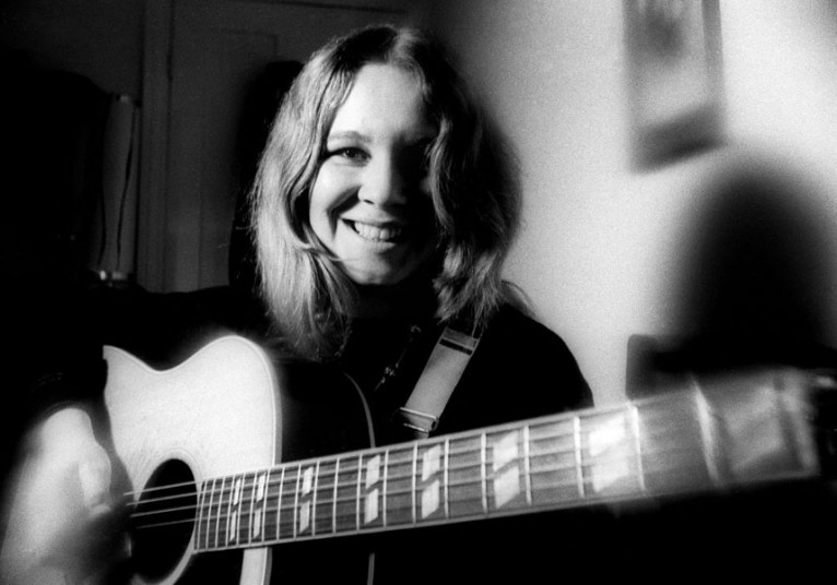 April 21 1978 - Sandy Denny died of a brain hemorrhage after falling down the stairs at a friend's home. She was just 31 years old. Denny was one of Britain's most popular singer-songwriters in the early 1970s & was voted top female vocalist in the '70 and '71 Melody Maker polls.