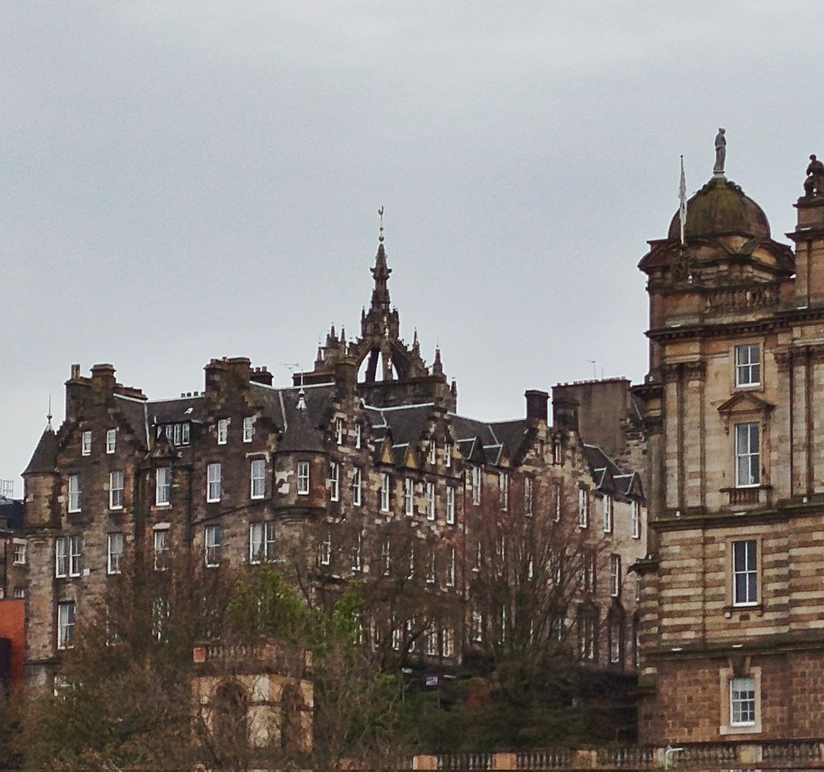 The Crown Spire peeking out above St Giles Street from Princes Street Gardens.🏴󠁧󠁢󠁳󠁣󠁴󠁿