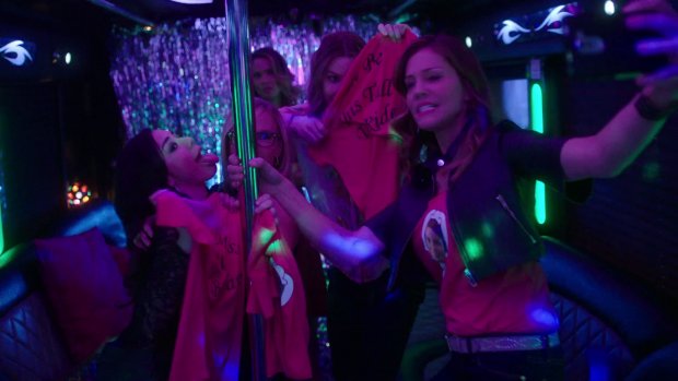 chloeheavensent's tweet photo. Ladys night 2.0
Ok everyone * looks around seeing charlotte did show up* sorry eve i tried .. it could be fun still
#Openpost https://t.co/UqDtESGhQ7