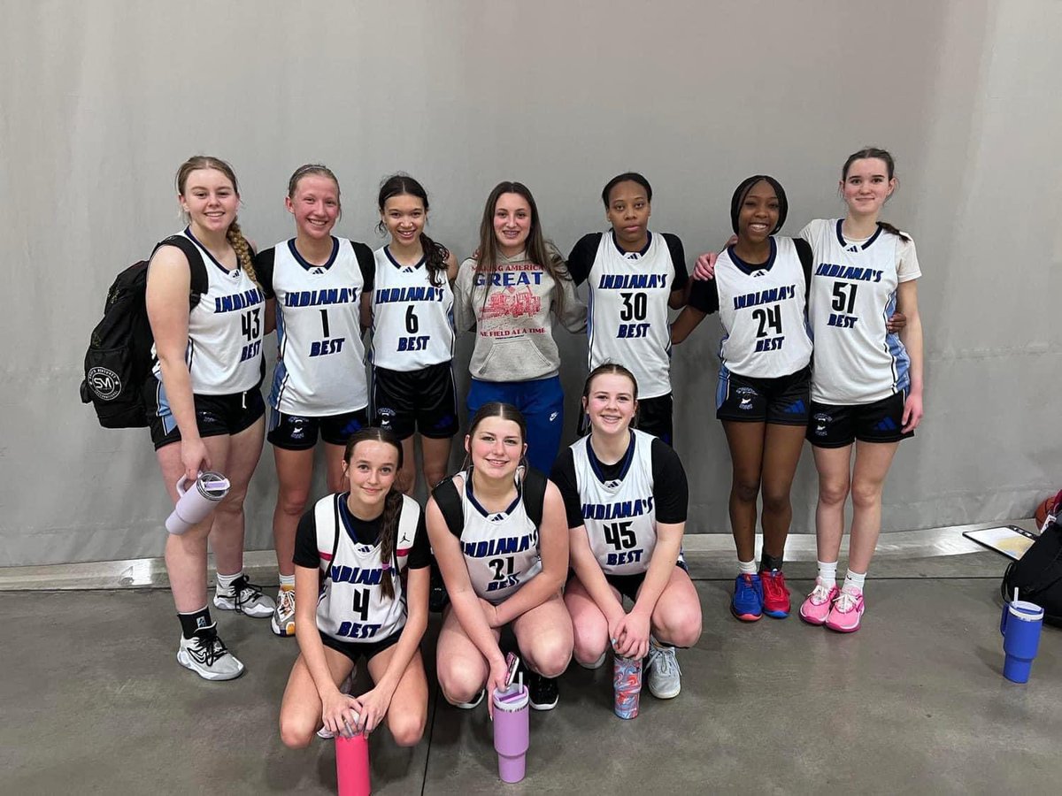 Indiana’s Best 15u is starting to figure it out as a team & end with another win at The Clash 43-40 over Indiana Prospects! Well done team & coach! Jayda Kempf 12pts Jordyn Brown 10pts Millie Wethington 8pts Blair Benner 7pts Kennedy Mitchell 4pts Paityn Fisk 2pts