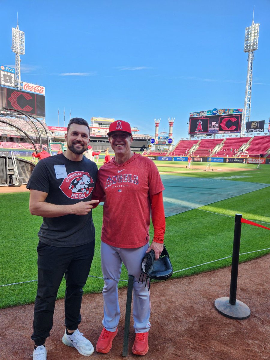 Kolton Mahoney, 2014 Cape League Pitcher of the Year, and Jason Brown, his pitching coach that year, reuniting in Cincinnati this weekend. #BirdGang