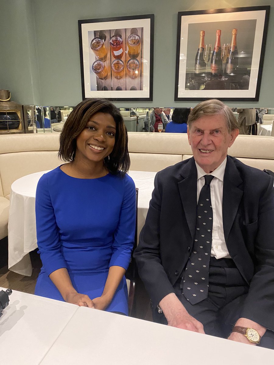 JamilaRGB's tweet photo. A superb week out in Brent East and Kensington campaigning for the Mayoral Elections and the Norland By-Election; attending the launch of the @kandcfoundation report; and meeting community police officers @MPSMapesbury in Mapesbury. For safer streets #voteconservative #walk2win https://t.co/JSKAk9Q3Kt