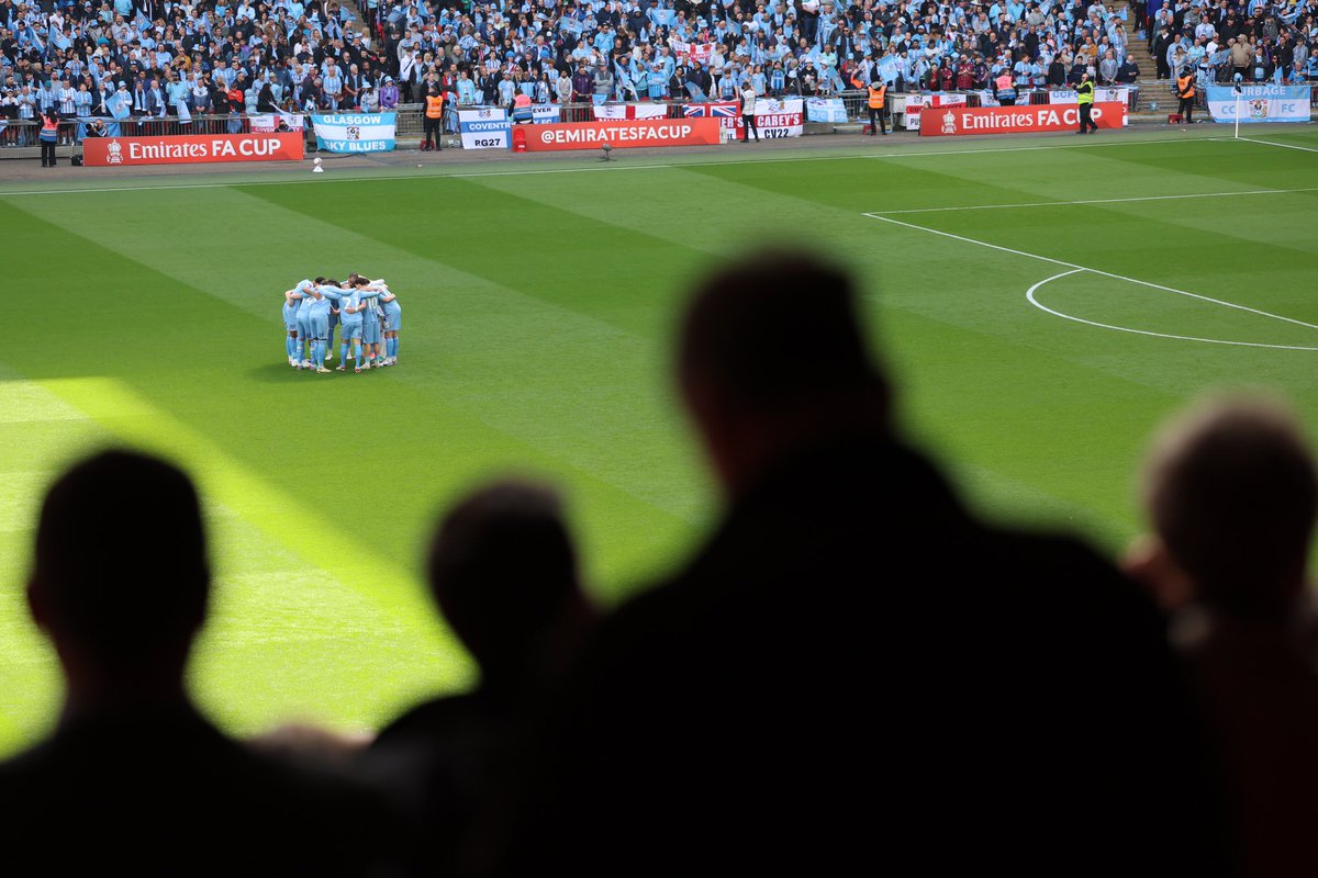 You did yourselves proud today, @Coventry_City 👏