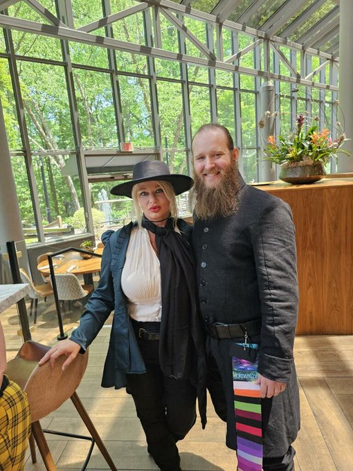 At #Jordancon #JordanCon2024 with @SulinGoshien and @Dinstaardude https://t.co/74F68r20dq<a href="/tag/jordancon"class="tags">#Jordancon</a><a href="/tag/jordancon2024"class="tags">#JordanCon2024</a><a class="tags" target="_blank" title="On Twitter" href="/?out=eyJ0eXAiOiJKV1QiLCJhbGciOiJIUzUxMiJ9.eyJpYXQiOjE3MjEzNjEyMTQsImlzcyI6InR3cG9ybnN0YXJzLmNvbSIsIm5iZiI6MTcyMTM2MTIxNCwiZXhwIjoxNzUyODk3MjE0LCJyZWRpcmVjdF91cmwiOiJodHRwczovL3R3aXR0ZXIuY29tL1N1bGluR29zaGllbiJ9.ce7fu3nm4DIsX2rbFOQGH-eQq3MVbZNQ1p0QnMzyJoUZRW96H7poJzA-7t9PDi4VH9yy1WZn7p4jZT8RugXG-Q">@SulinGoshien</a>