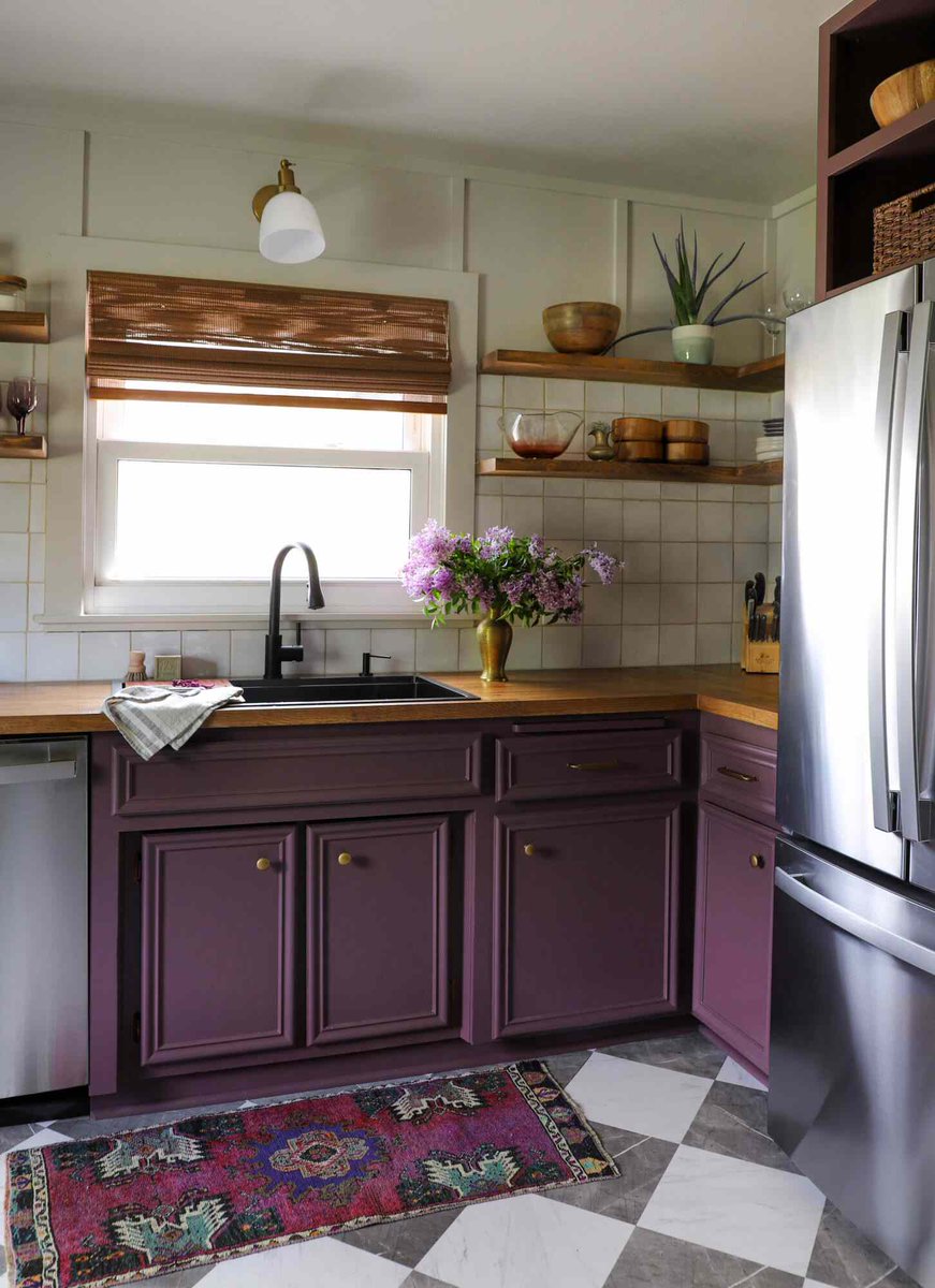 A purple kitchen can attract abundance to your home. 
Purple looks good in a cabin & cottage.
A lot of people paint their front doors purple also 🙏
#tiktok #foryou #Like #Love #abundance #kitchen #cooking #lifeofarealtor #realestate #mthood #oregoncoast #portland #garyandscott