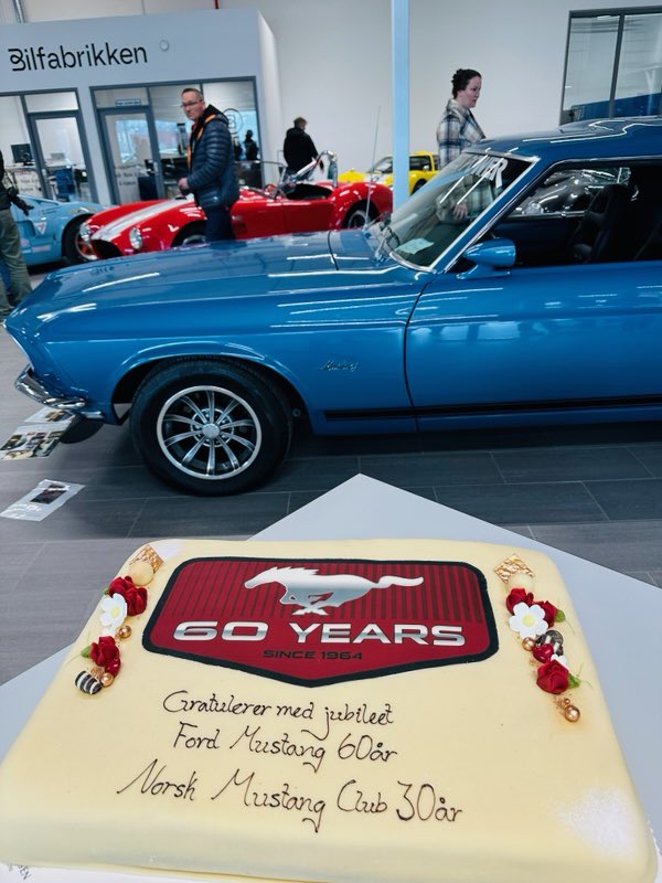 PerGunnarBerg3's tweet photo. Mustang 60 years anniversary weekend cross the country🎉! The far biggest event at our dealer @RohneSelmer Oslo/Drammen. +4000 visitors &amp; +/- 500 Classic Ford Mustang’s! This weekend Norway was almost more America than America! Happy birthday, Mustang!🥳🥇🎉 #Mustang #anniversary https://t.co/q9kObf2H4s