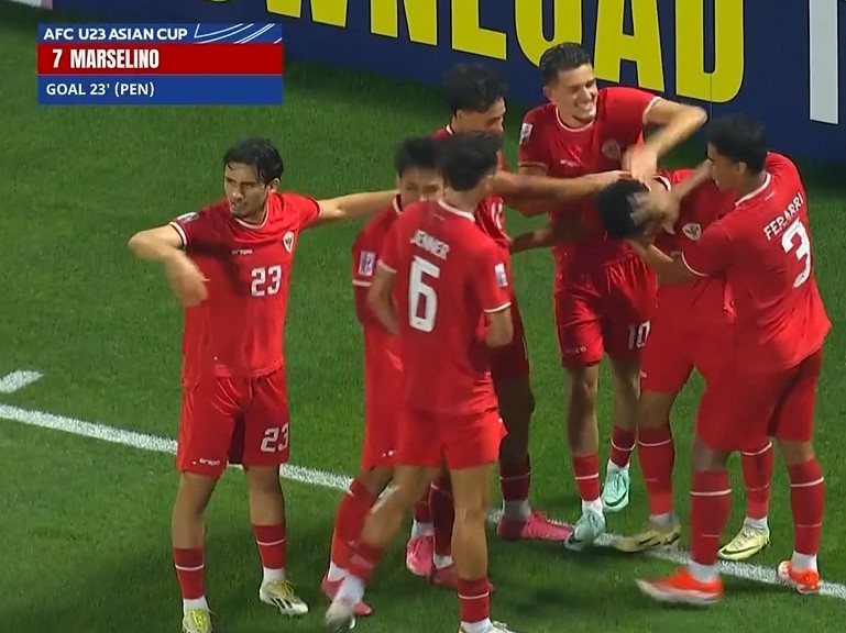 SiaranBolaLive's tweet photo. FT #AFCU23

Yordania U23 1-4 INDONESIA U23

⚽️ 79' Justin Hubner (OG)
---
⚽️ 23' Marselino Ferdinan (P)
⚽️ 40' Witan Sulaeman
⚽️ 70' Marselino Ferdinan
⚽️ 86' Komang Teguh

INDONESIA LOLOS QUARTERFINAL!! 
WE MAKES HISTORY!!

COACH STY PERPANJANGAN KONTRAK!! SAH!! https://t.co/R0PwScj79A
