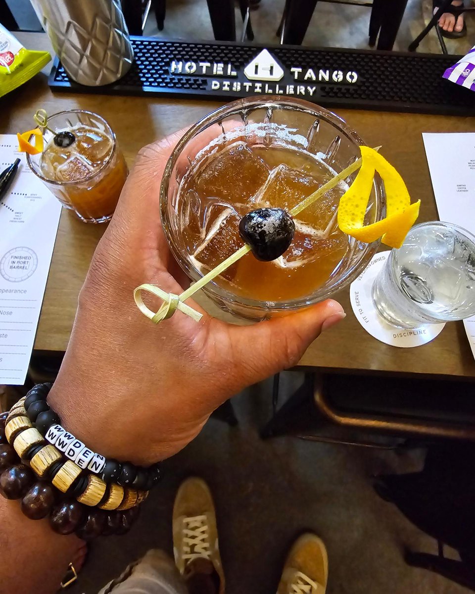 What Will Dez Eat Next tweet media