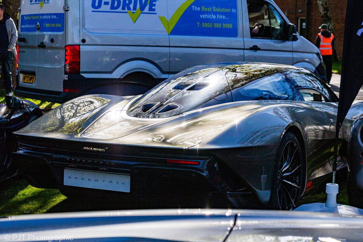 Again, @_theintercooler had a spectacular line up, this time 5 McLarens, including the F1, Speedtail and P1.