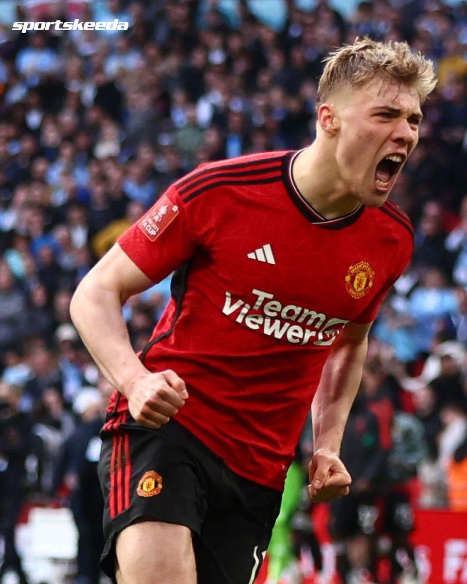 skworldfootball's tweet image. Manchester United survive Coventry City’s terrific scare and advance into the FA Cup Final! 😮‍💨🤯

Hats off to Coventry City’s players for their fighting spirit! ⚔️🫡

#COVMUN #FACup #Football